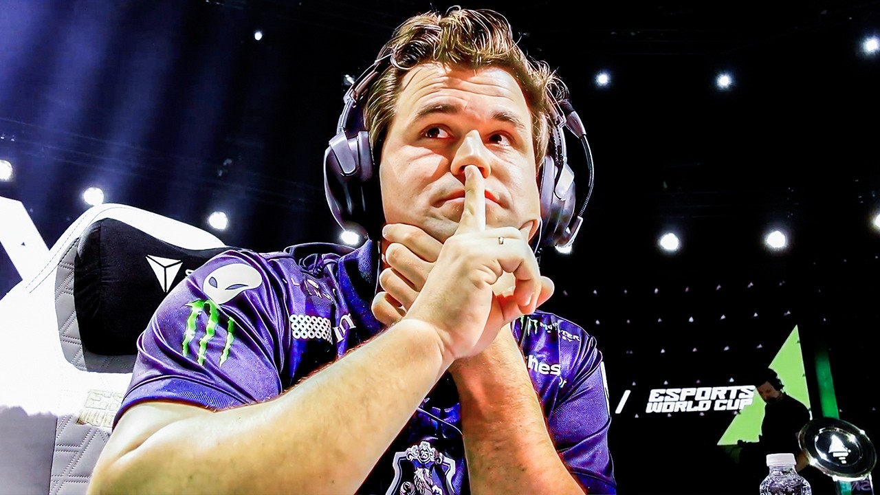 MAGNUS SILENCES THE CROWD IN INTENSE MATCH WITH HIKARU | Esports World Cup