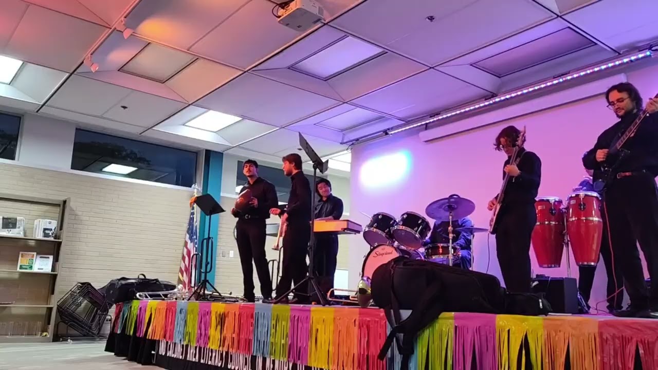 Promotional video thumbnail 2 for Los Tamales Jazz Band