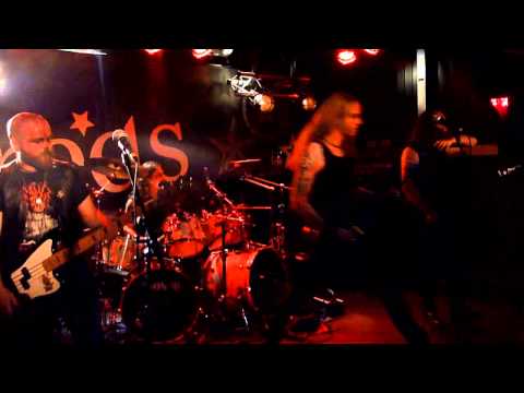 Funeral throne - Newcastle - 28.09.2013
