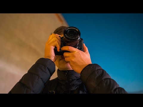 How I Take Photos At Night - Street Photography
