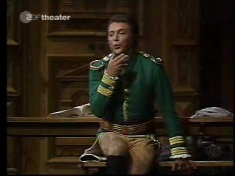 LEO NUCCI. canta  " ERI TU " da UN BALLO IN MASCHERA (  VERDI )