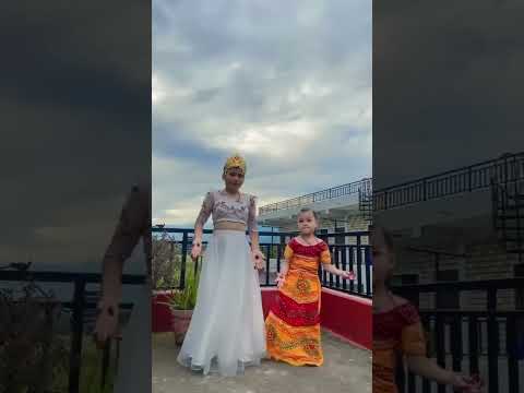 Badal barsha bijuli on Two sister 👧 #krishnajanmashtami #shortvideo #pokhara #nepalisong