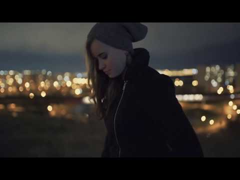 SharkaSs - Fly To The Blue Sky (Akustická verze)