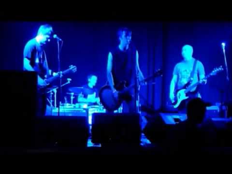 Uhol Dopadu - Uhol Dopadu - Česká (live 4.5.2012)