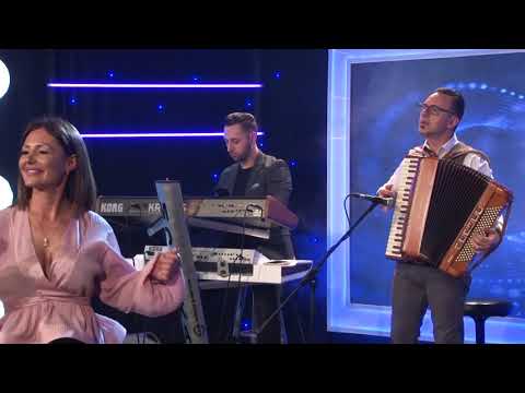 Jovanka Zitarova i Grupa Molika - Ja izlezi stara majko (Art Studio Production Live TV Show)