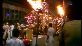 preview picture of video 'Abend-Perahera 1982'