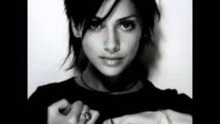 Natalie Imbruglia - Against The Wall