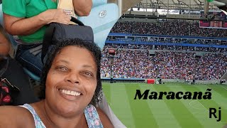 RIO DE JANEIRO MARACANÃ IGREJA  UNIVERSO  DO REINO DE  DEUS  FAMÍLIA NOS PÉS DA CRUZ