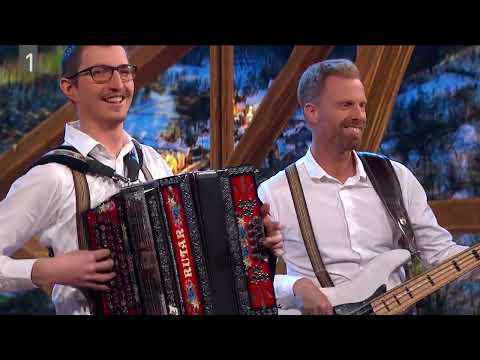 Hozentregarji - Deklica z vasi (ZIMSKI POZDRAV)