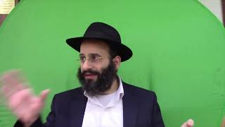 קידוש במקום סעודה (הרב אלחנן משה נחמנסון) - התמונה מוצגת ישירות מתוך אתר האינטרנט יוטיוב. זכויות היוצרים בתמונה שייכות ליוצרה. קישור קרדיט למקור התוכן נמצא בתוך דף הסרטון