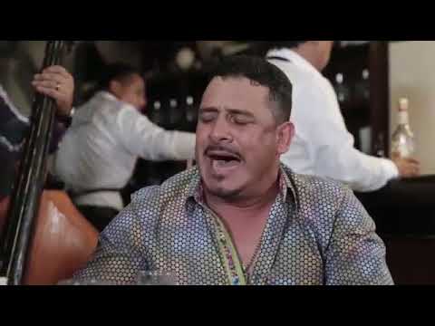 Los Invasores de Nuevo Leon   Medico de Barra, para pistear