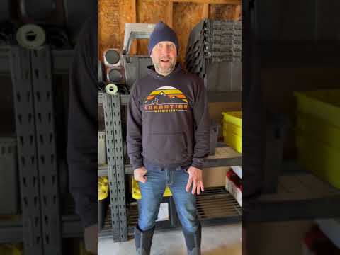 Storing onions and potatoes for winter #education #gardening #food #diy #shorts #winter