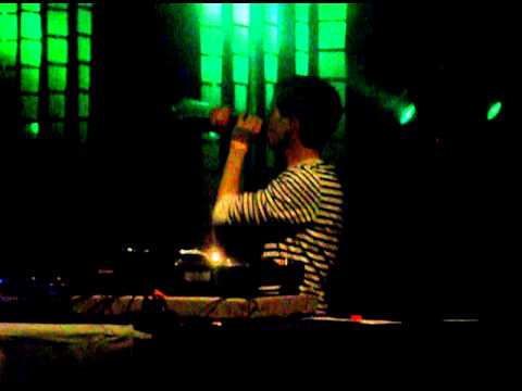 Pulque & Jonathan Cell  TON AUS STROM Capital City 06.11.2010