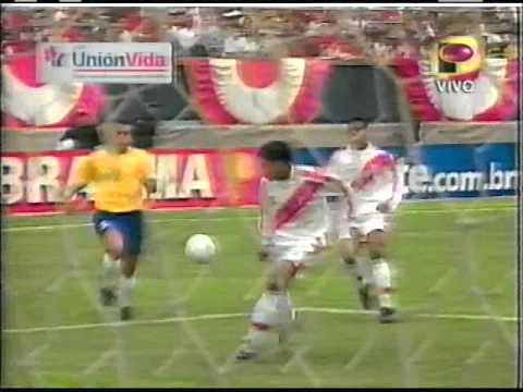 Eliminatorias 2002 - Peru vs Brazil (1er tiempo).avi