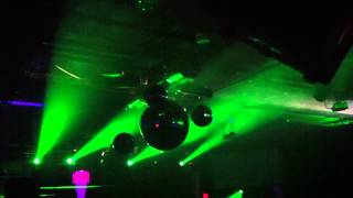 TONY MORAN &amp; KRISTINE W. thumbs up  &quot;Let Me Live Again&quot; (Tony Moran and Warren Rigg Mix)