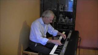 Consolation No. 3 played by Les Ainsworth