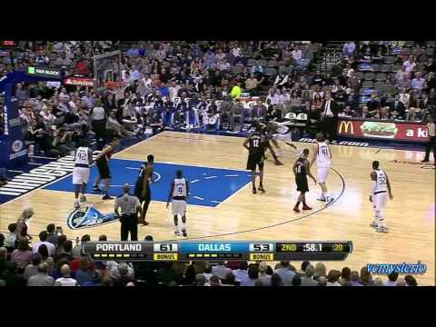 Vince Carter's two dunks against Blazers (2013.02.06)