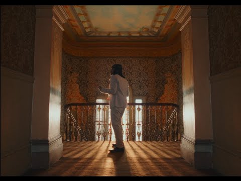 GRADI  - INSANE (Official Video)