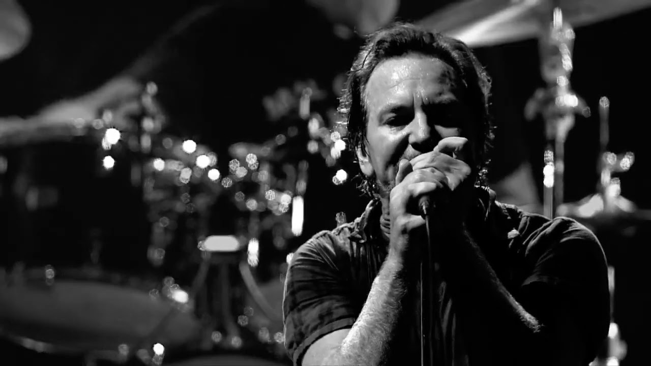 Pearl Jam - Down - Amsterdam (2018) - YouTube