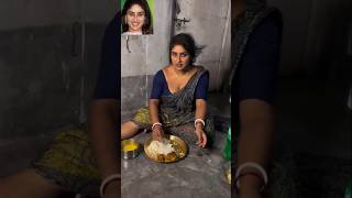 Download lagu Karina Kapoor old Romance video mp3