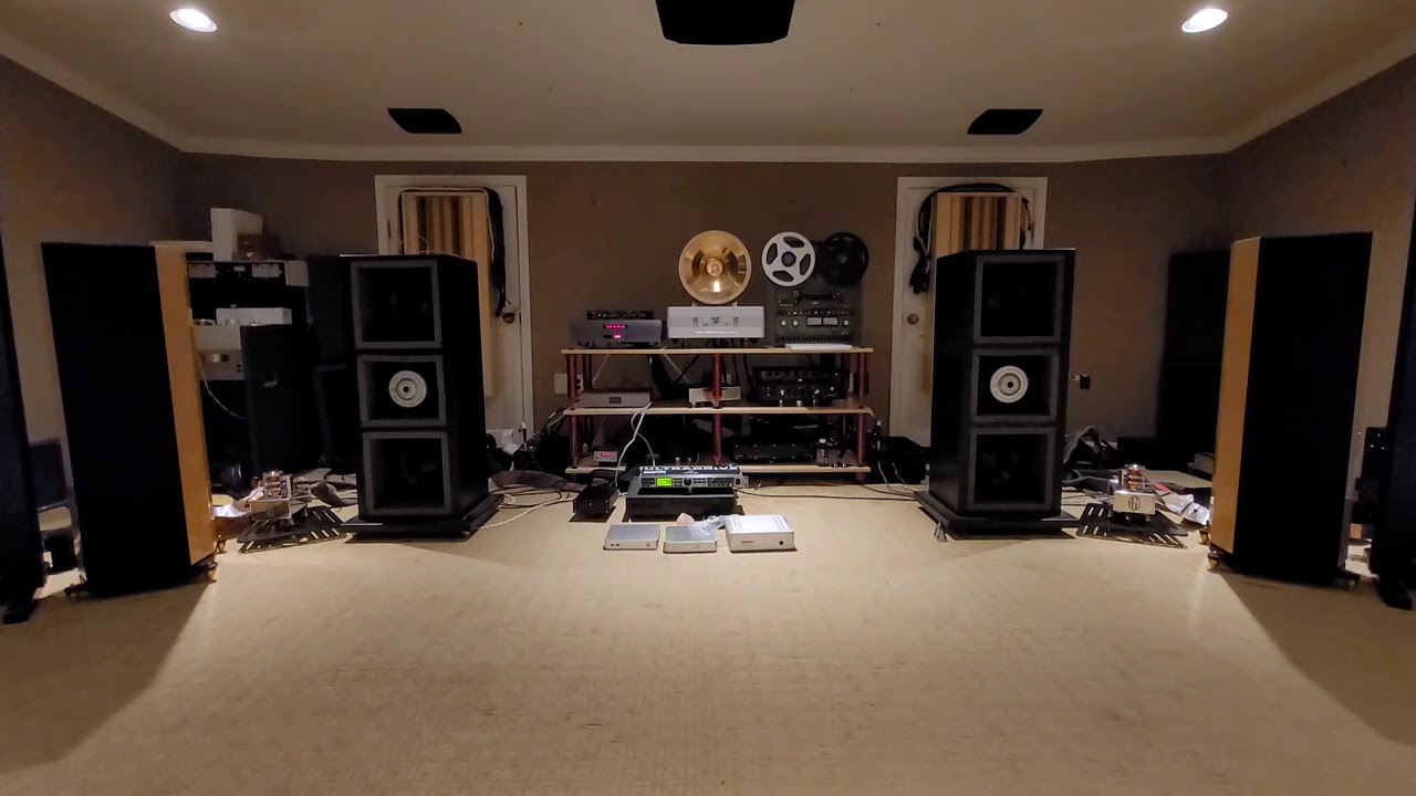 JEFF ROWLAND Power Amplifiers. Model 125 vs the 625S2.