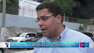 Se registra incendio en el almacén de Plaza Lama del kilómetro 13 de la autopista Duarte