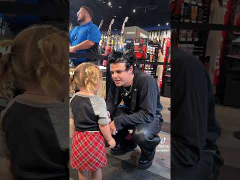 Yungblud🖤🖤🖤 #yungblud #subscribe #concert #bhc #music #youtube