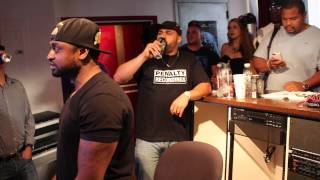 #HigherLearning: Joell Ortiz Previews 'Cold World' In Diamond District Studios