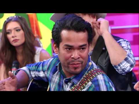 AO VIVO: MARCUS VINILE IMITA SERTANEJOS NO BOTECÃO