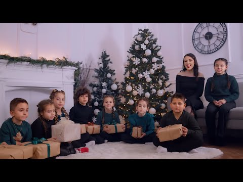 Adelina Zamfir și Bujoreii - Colinda Crăciunului, Altfel de colind COVER