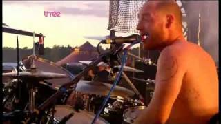 Biffy Clyro The Captain Live At Reading (2010)