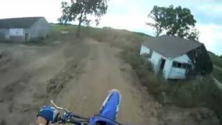 preview picture of video 'Riding My yz250f on my track'