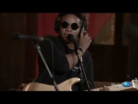 Echo Sessions 29 - LYRIC - FullShow