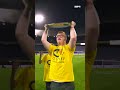 Noa Lang maakt de avond van deze jongetjes compleet ❤️?