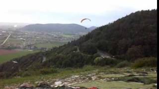 preview picture of video 'Toscana: Parapendio biposto a Pisa. Danny in volo a S Giuliano PISA'