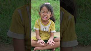 Download lagu Survival Skills: SMART idea and USEFUL with single mom #Caj#bushcraft #camping #useful#shorts mp3