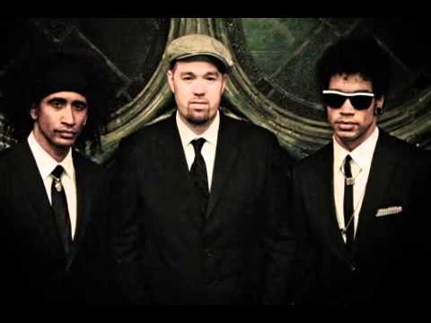 Soulive - Bubble - Live at the Blue Note Tokyo