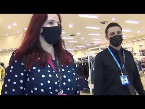 Lojas Magalu e Marisa em Tubarão, SC.