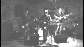 Yellow #5 with Mike Avento perform I Want You To Want Me