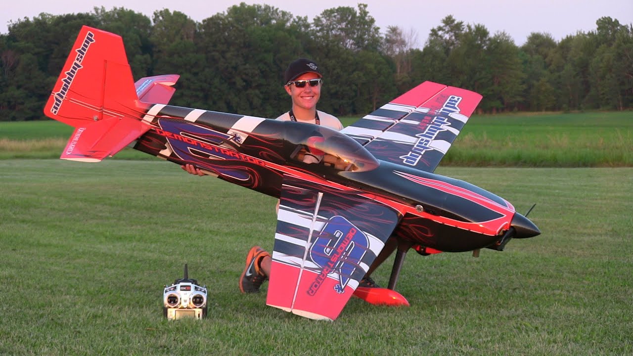 106" EDGE 540 – DEMONSTRATOR 2,69 M