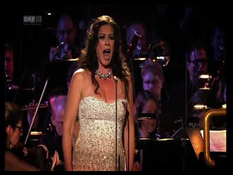 Natalia Ushakova sings The Good, the Bad and the Ugly by Ennio Morricone