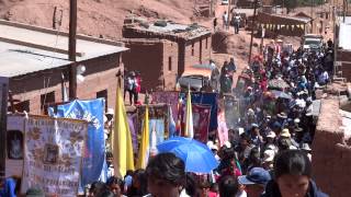 preview picture of video 'procesión en Susques por la Fiesta Patronal'
