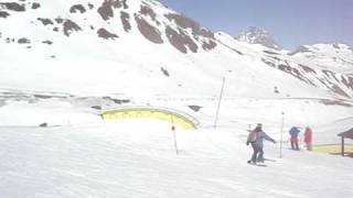 preview picture of video 'terrain-park formigal 2009 snowboard grind'