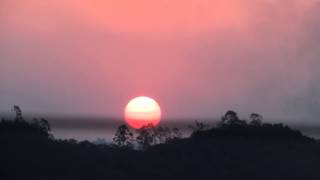 preview picture of video 'Time-Lapse por do sol, Santa Branca-SP 14/09/2014'