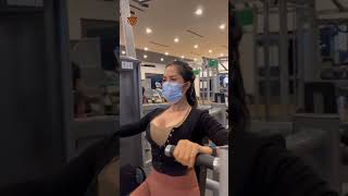 Download lagu Ada Yang Mau Berkeringat Bareng  Tante #shorts mp3