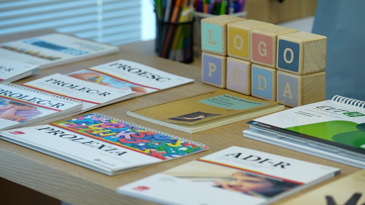 Grado en Logopedia