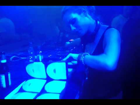 Anna Reusch playing @ Aposto