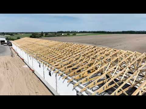 Wiązary dachowe na duże powierzchnie | Konstrukcja dachu chlewni - Realizacja