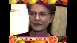 PATTY DUKE meets her fans outside of hotel