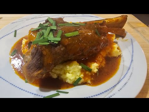 Melt-Off-the-Bone Lamb Shanks Using Just Pantry Staples (No Fancy Stuff Needed!)